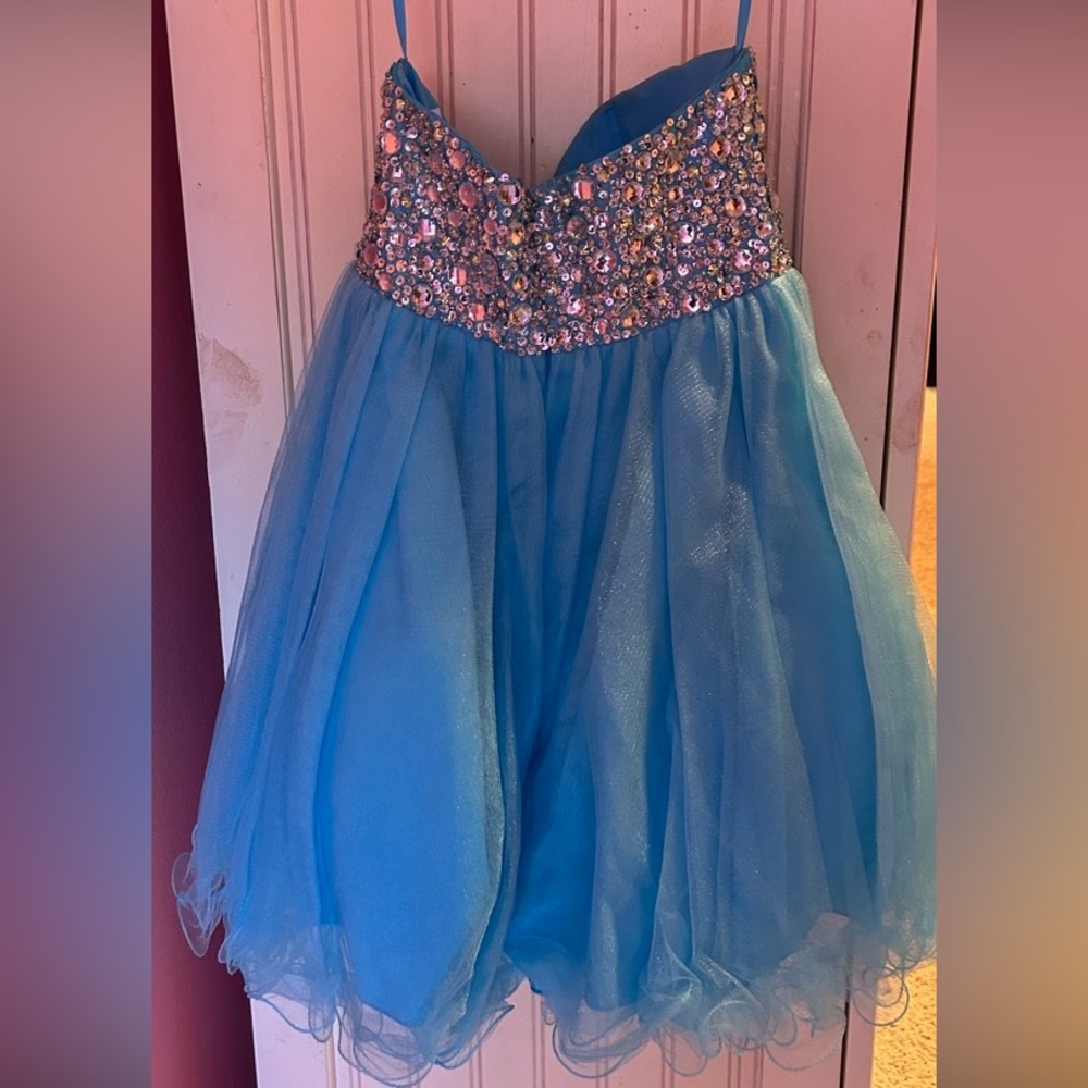 Short blue tulle dress